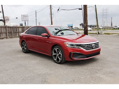2022 Volkswagen Passat 2.0T R-Line