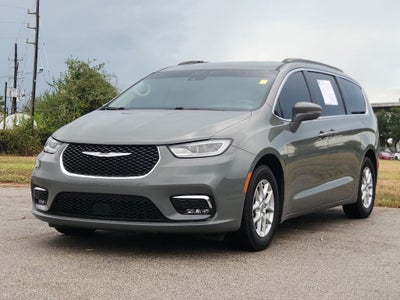 2022 Chrysler Pacifica Touring L