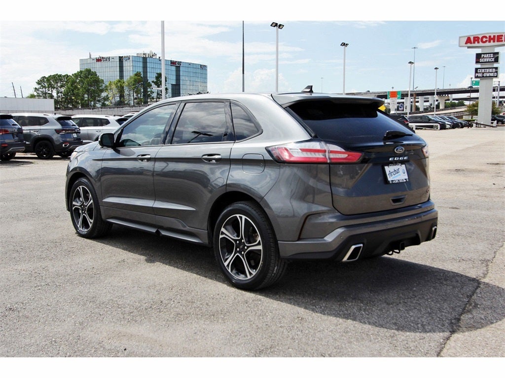 2022 Ford Edge ST