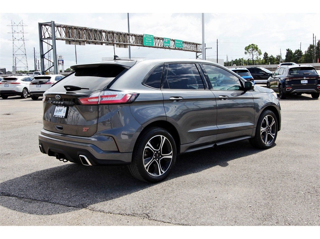 2022 Ford Edge ST