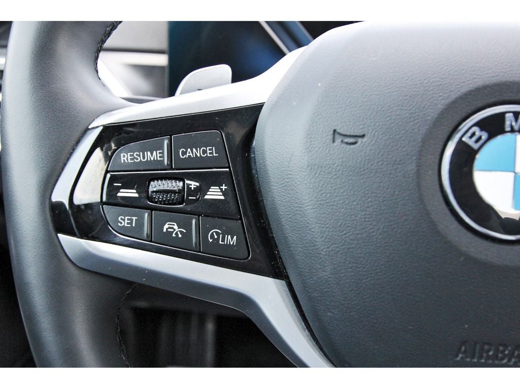 2025 BMW 3 Series 330i