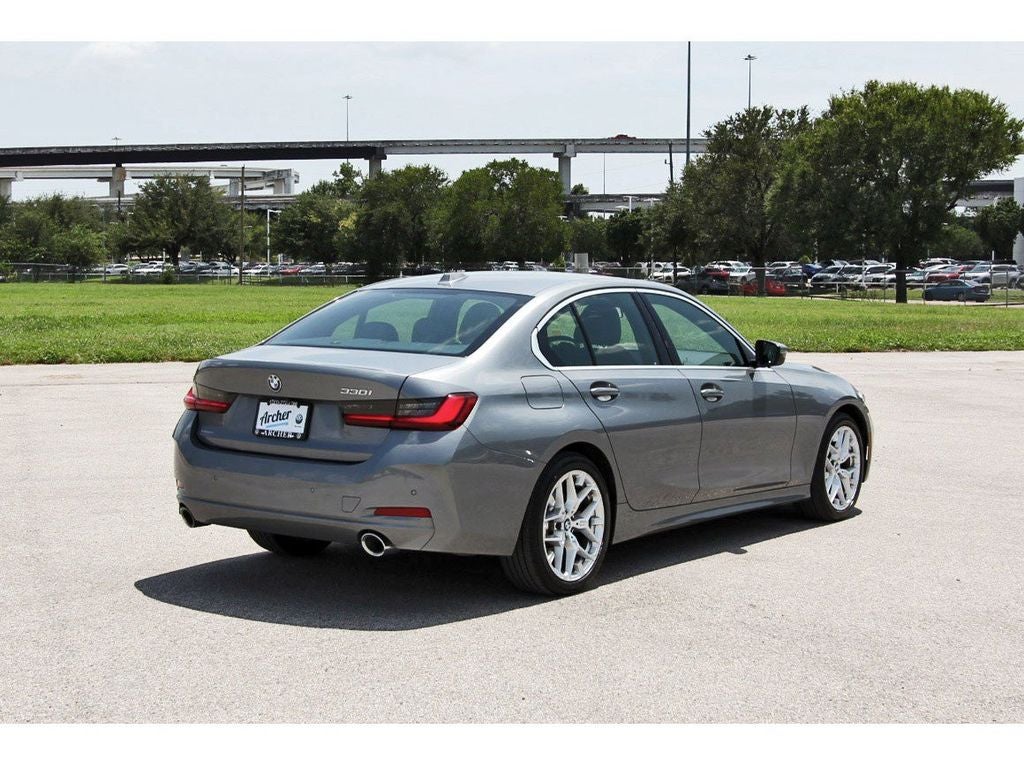 2025 BMW 3 Series 330i
