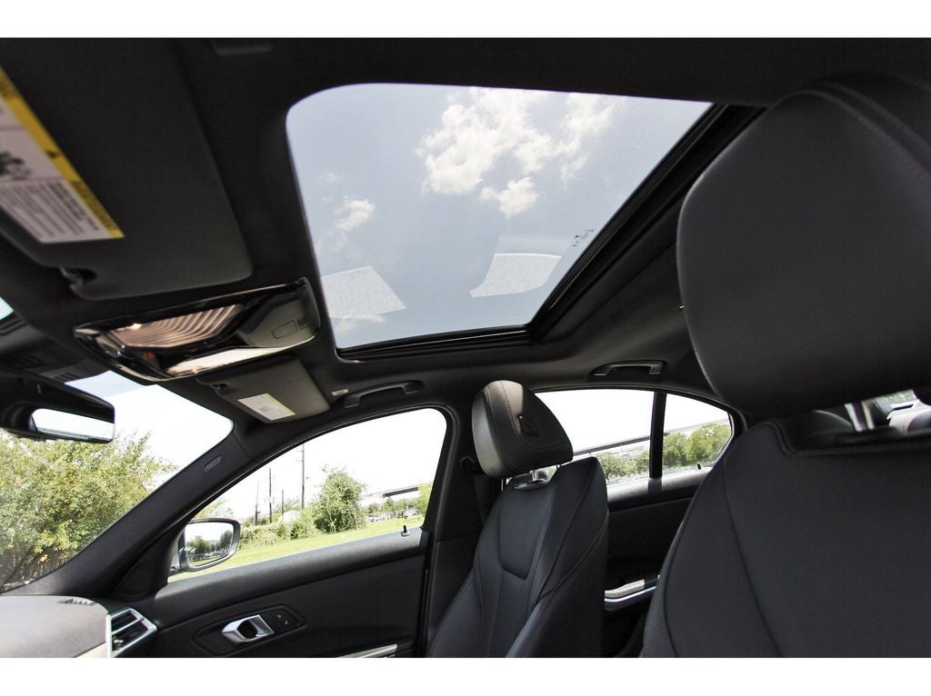 2025 BMW 3 Series 330i
