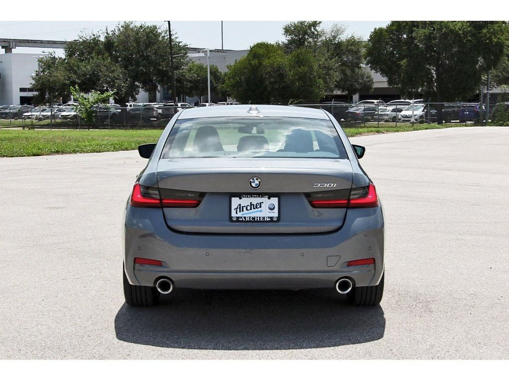 2025 BMW 3 Series 330i