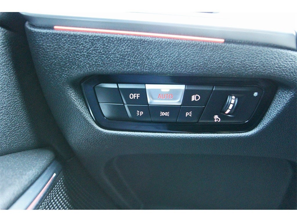 2024 BMW 3 Series 330i