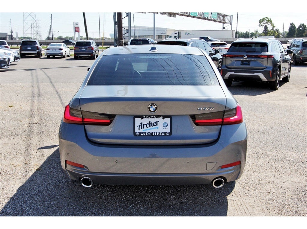 2024 BMW 3 Series 330i