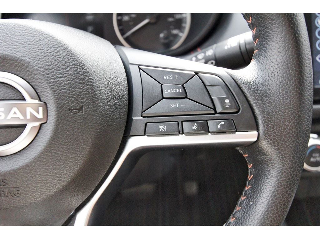 2023 Nissan Versa 1.6 SR