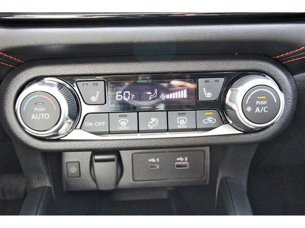 2023 Nissan Versa 1.6 SR