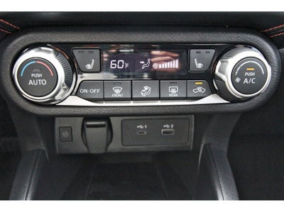 2023 Nissan Versa 1.6 SR