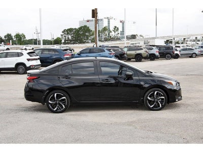 2023 Nissan Versa 1.6 SR