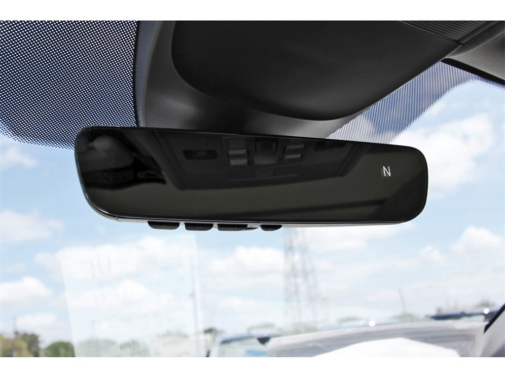 2025 Volkswagen Taos 1.5T SE Black