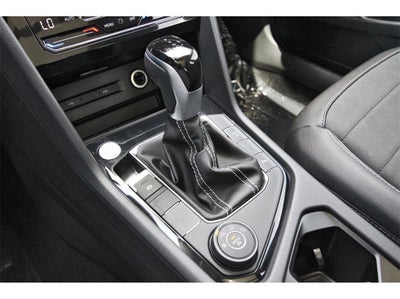 2025 Volkswagen Taos 1.5T SE Black