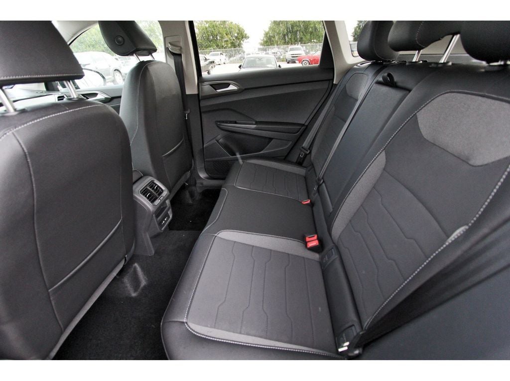 2026 Volkswagen Taos 1.5T SE Black