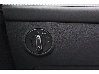 2026 Volkswagen Taos 1.5T SE Black