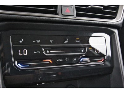 2026 Volkswagen Taos 1.5T SE Black