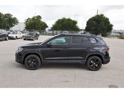 2026 Volkswagen Taos 1.5T SE Black