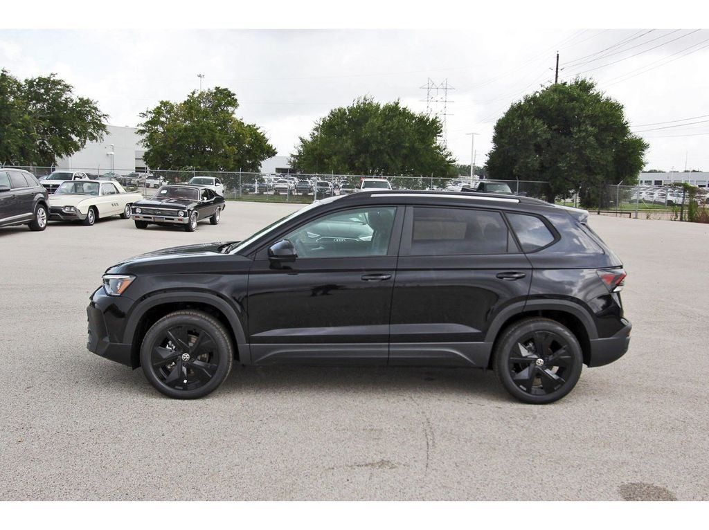 2026 Volkswagen Taos 1.5T SE Black
