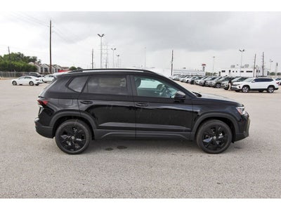 2026 Volkswagen Taos 1.5T SE Black