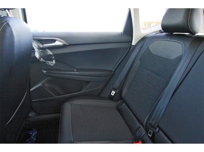 2025 Volkswagen Taos 1.5T SE Black