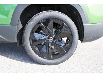 2025 Volkswagen Taos 1.5T SE Black