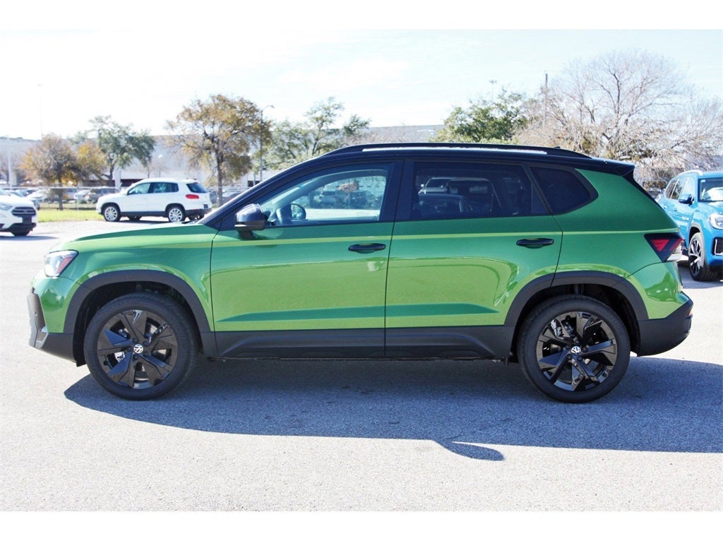 2025 Volkswagen Taos 1.5T SE Black