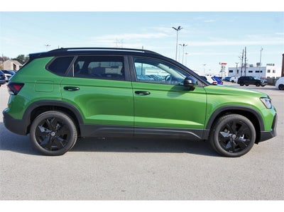 2025 Volkswagen Taos 1.5T SE Black