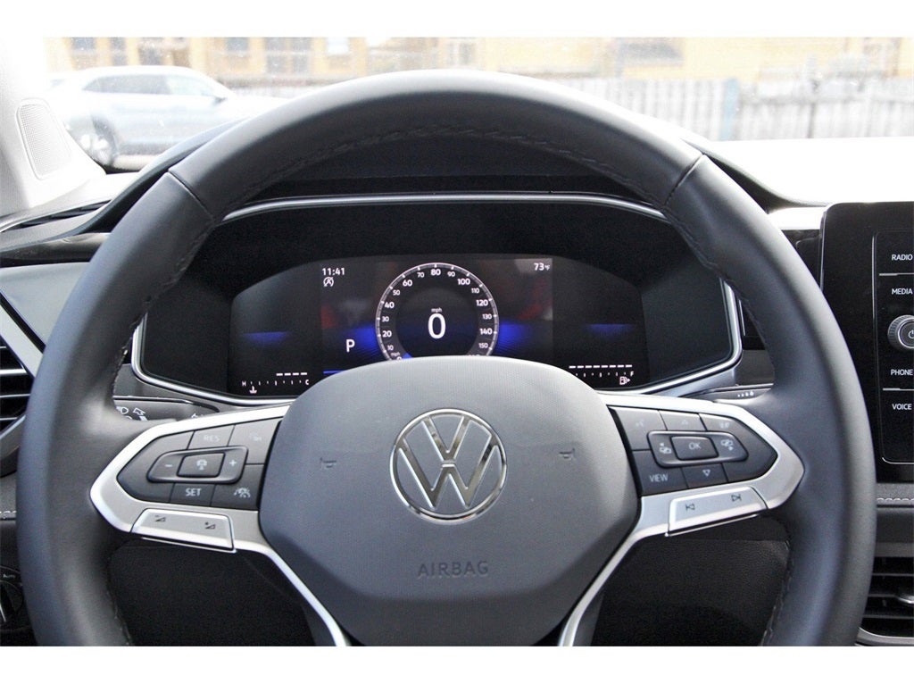 2025 Volkswagen Taos 1.5T SE Black