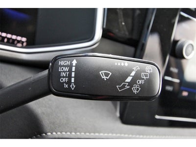 2025 Volkswagen Taos 1.5T SE Black