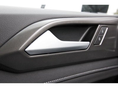 2026 Volkswagen Taos 1.5T SE Black