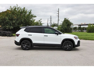 2026 Volkswagen Taos 1.5T SE Black