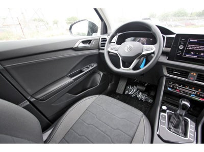 2026 Volkswagen Taos 1.5T SE Black