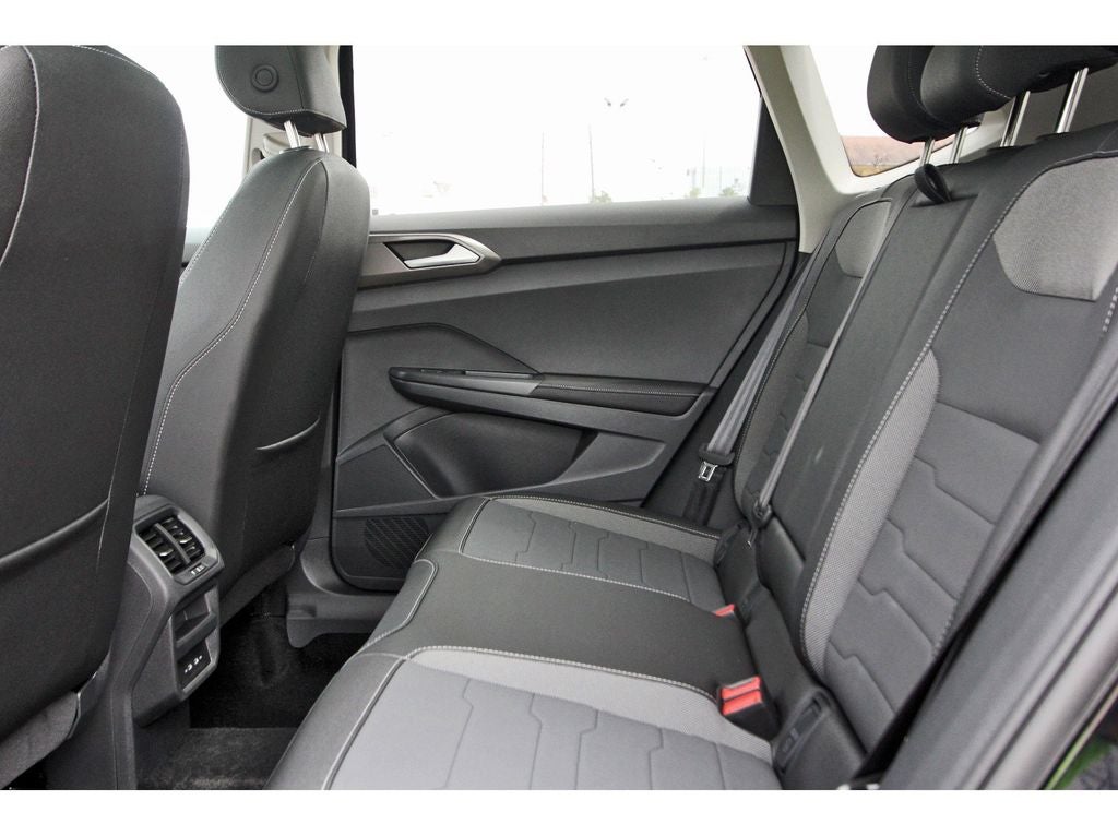 2026 Volkswagen Taos 1.5T SE Black