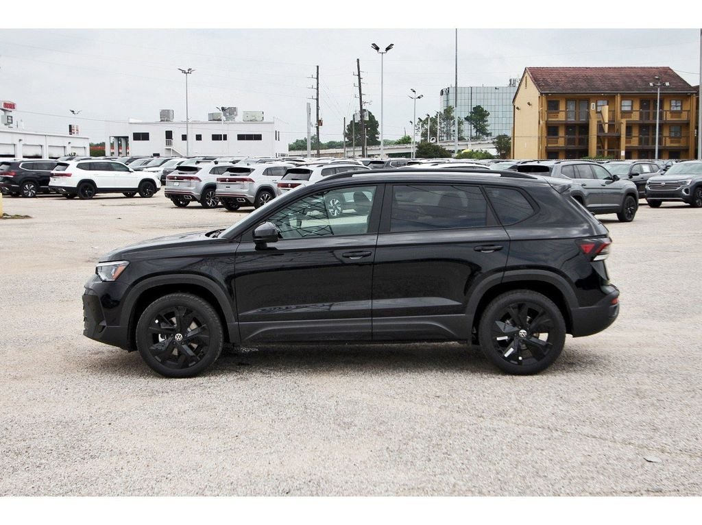 2026 Volkswagen Taos 1.5T SE Black