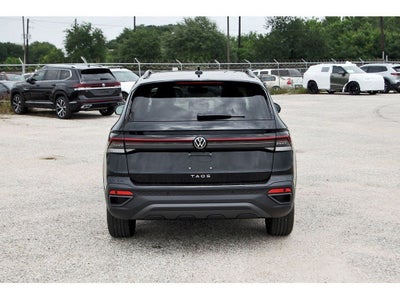 2026 Volkswagen Taos 1.5T SE Black