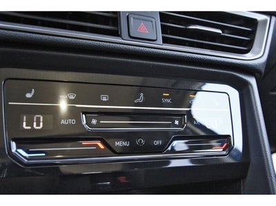 2026 Volkswagen Taos 1.5T SE Black
