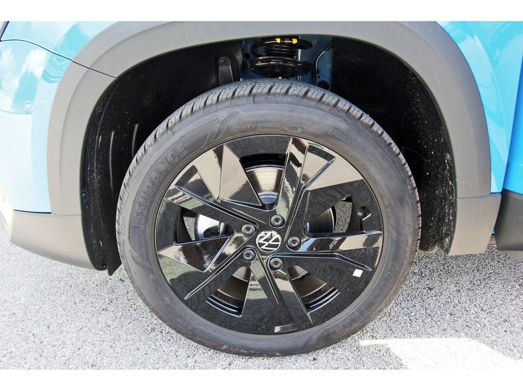 2026 Volkswagen Taos 1.5T SE Black