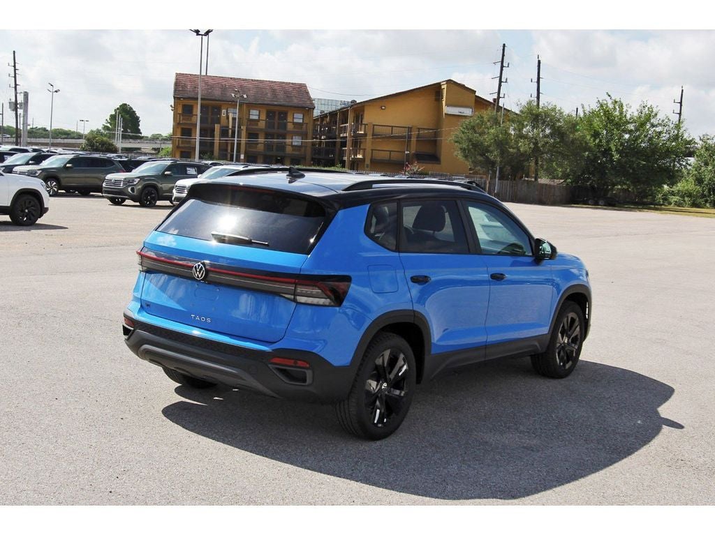 2026 Volkswagen Taos 1.5T SE Black