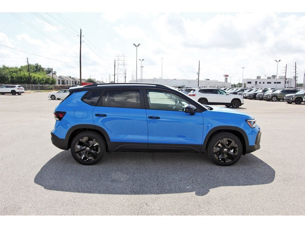 2026 Volkswagen Taos 1.5T SE Black