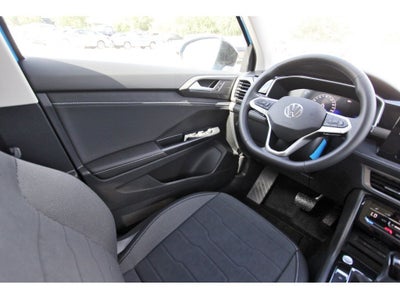 2026 Volkswagen Taos 1.5T SE Black