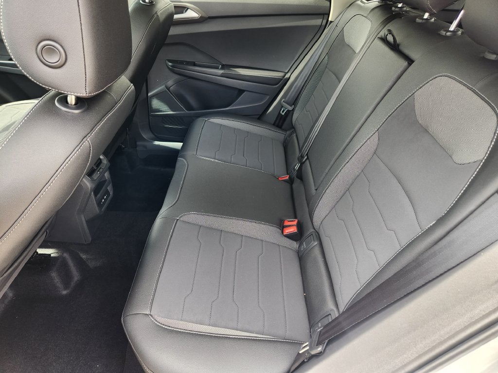 2027 Volkswagen Taos 1.5T SE Black