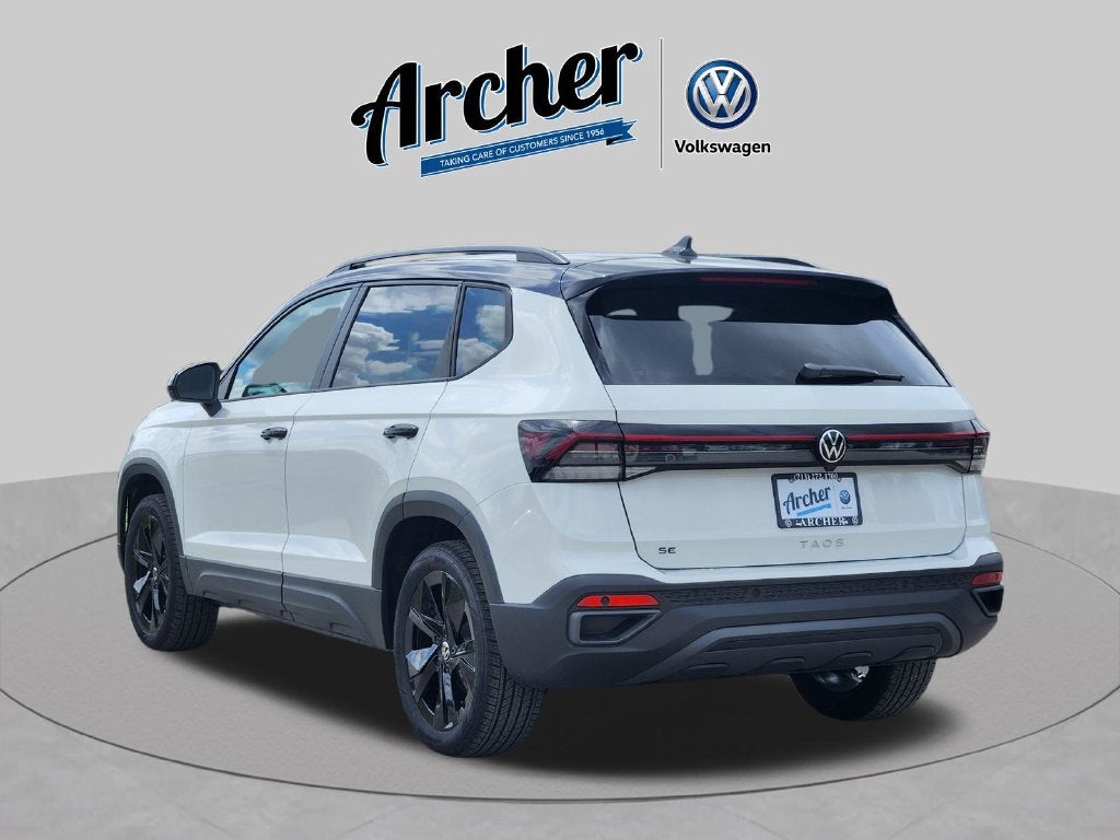 2027 Volkswagen Taos 1.5T SE Black