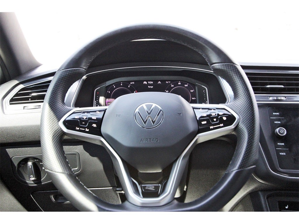 2022 Volkswagen Tiguan 2.0T SEL R-Line