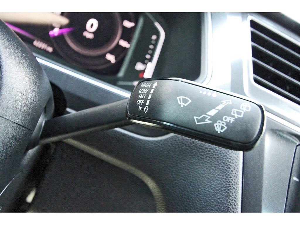 2022 Volkswagen Tiguan 2.0T SEL R-Line