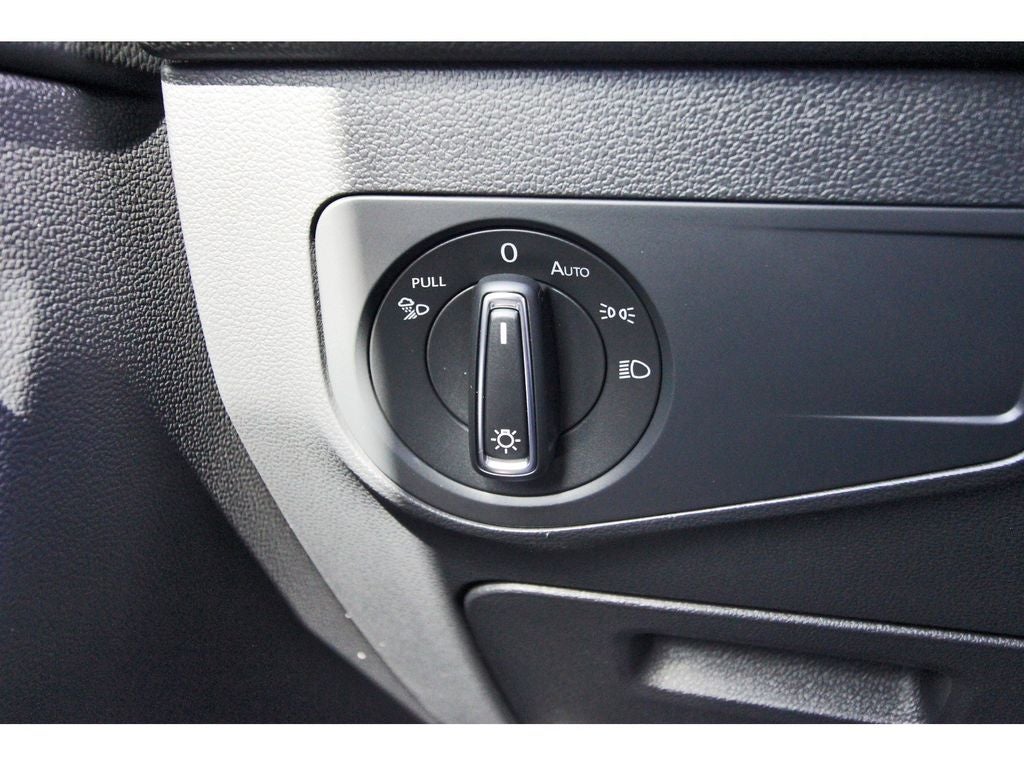 2022 Volkswagen Tiguan 2.0T SEL R-Line