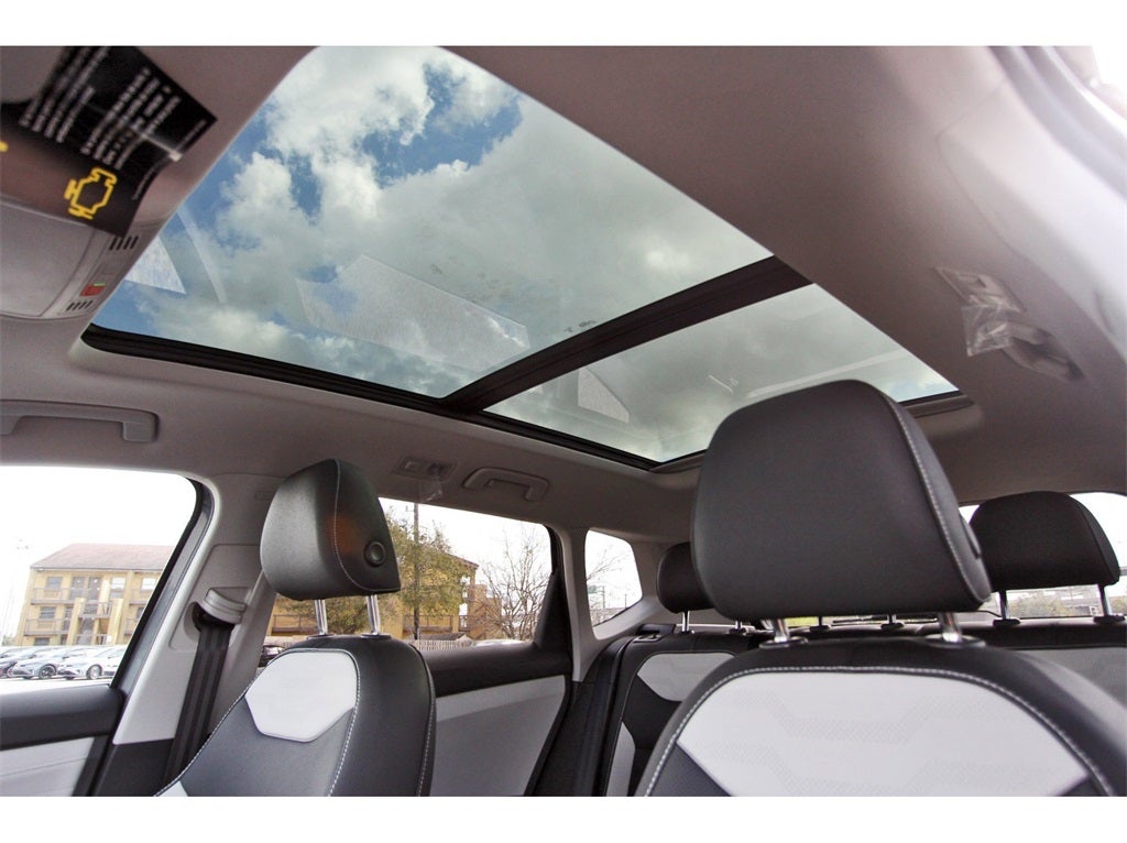 2026 Volkswagen Taos 1.5T SEL