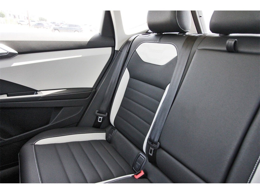 2025 Volkswagen Taos 1.5T SEL