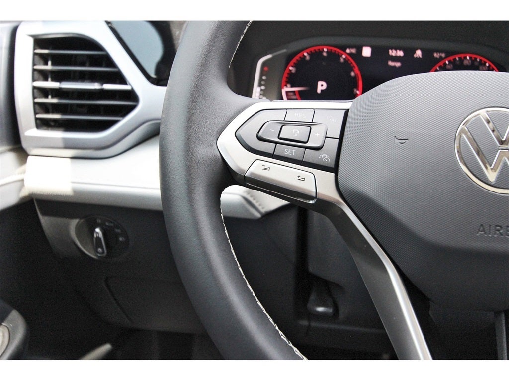 2025 Volkswagen Taos 1.5T SEL