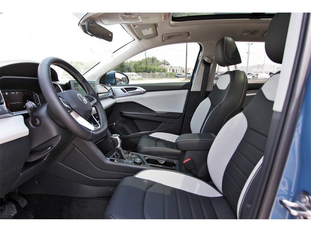 2025 Volkswagen Taos 1.5T SEL