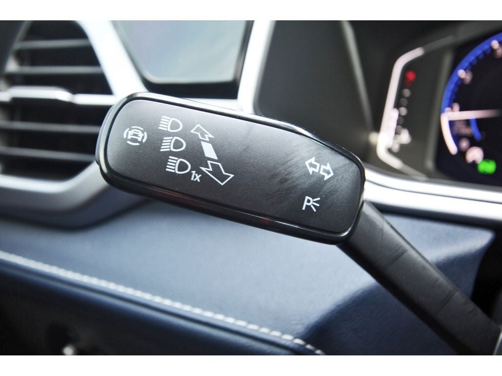 2026 Volkswagen Taos 1.5T SEL