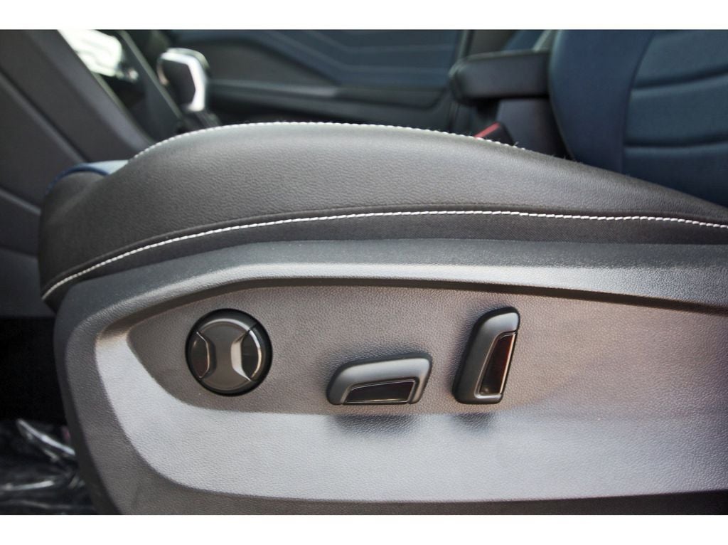 2026 Volkswagen Taos 1.5T SEL